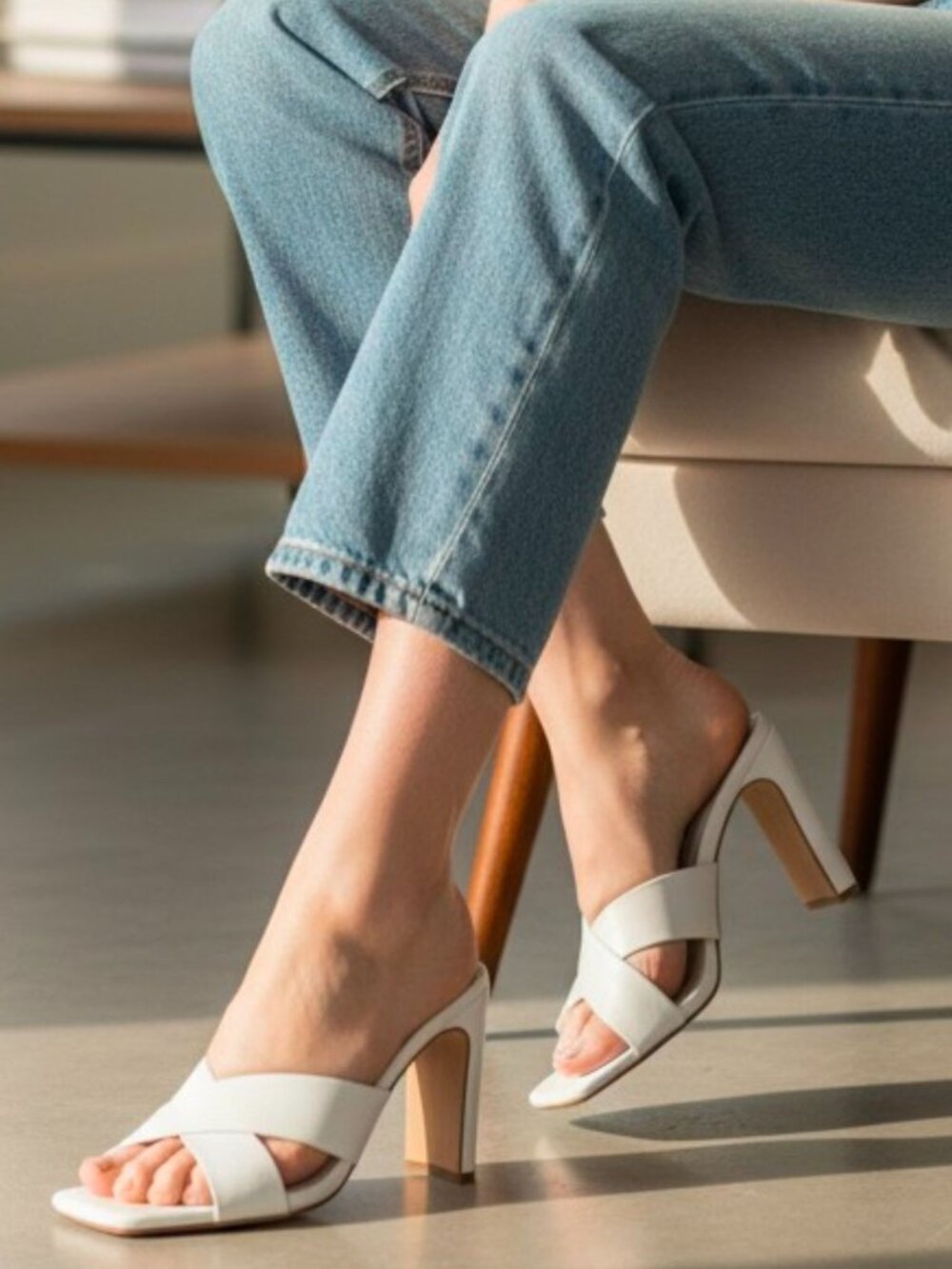 White Open-Toe Heeled Sandals With Cross-Strap Design & Square Toe By Anna